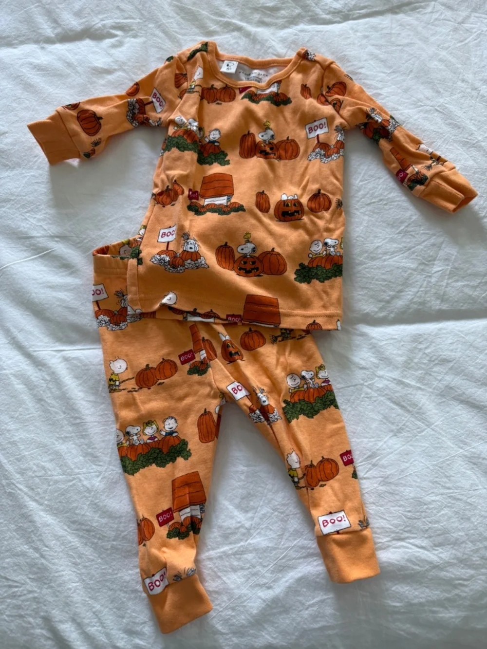 Janie and Jack Pajama Set in Peanuts Halloween